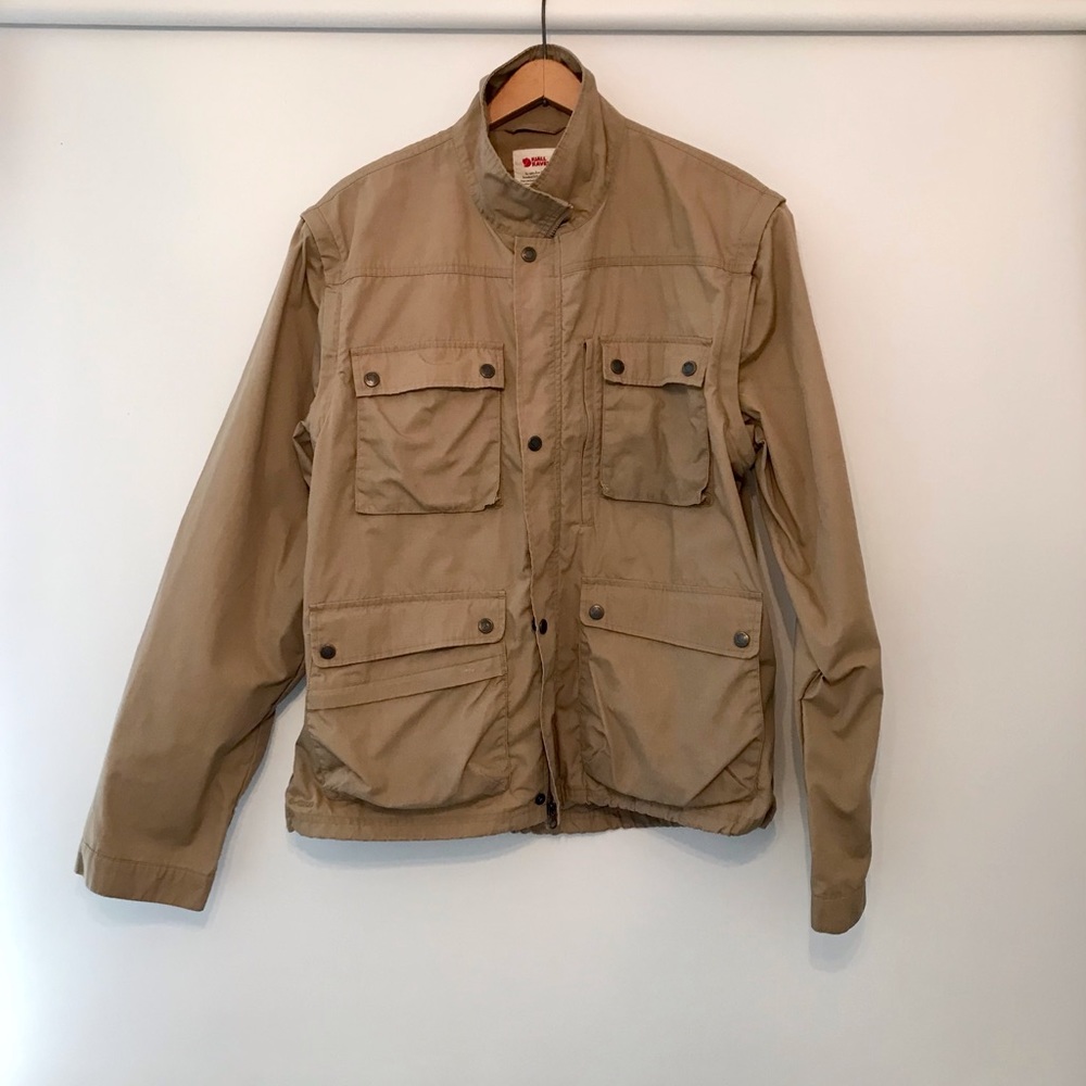 Fjall Raven Lightweight Outdoor Jacket